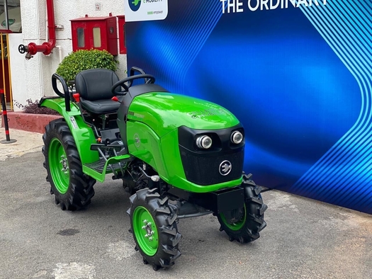 Celestial E-Mobility  E-tractor 55HP with Green color