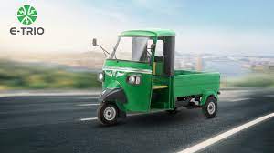 eTrio Cargo Mini Loader with Green color